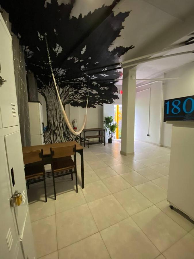 1802 At San Juan Hostel Εξωτερικό φωτογραφία