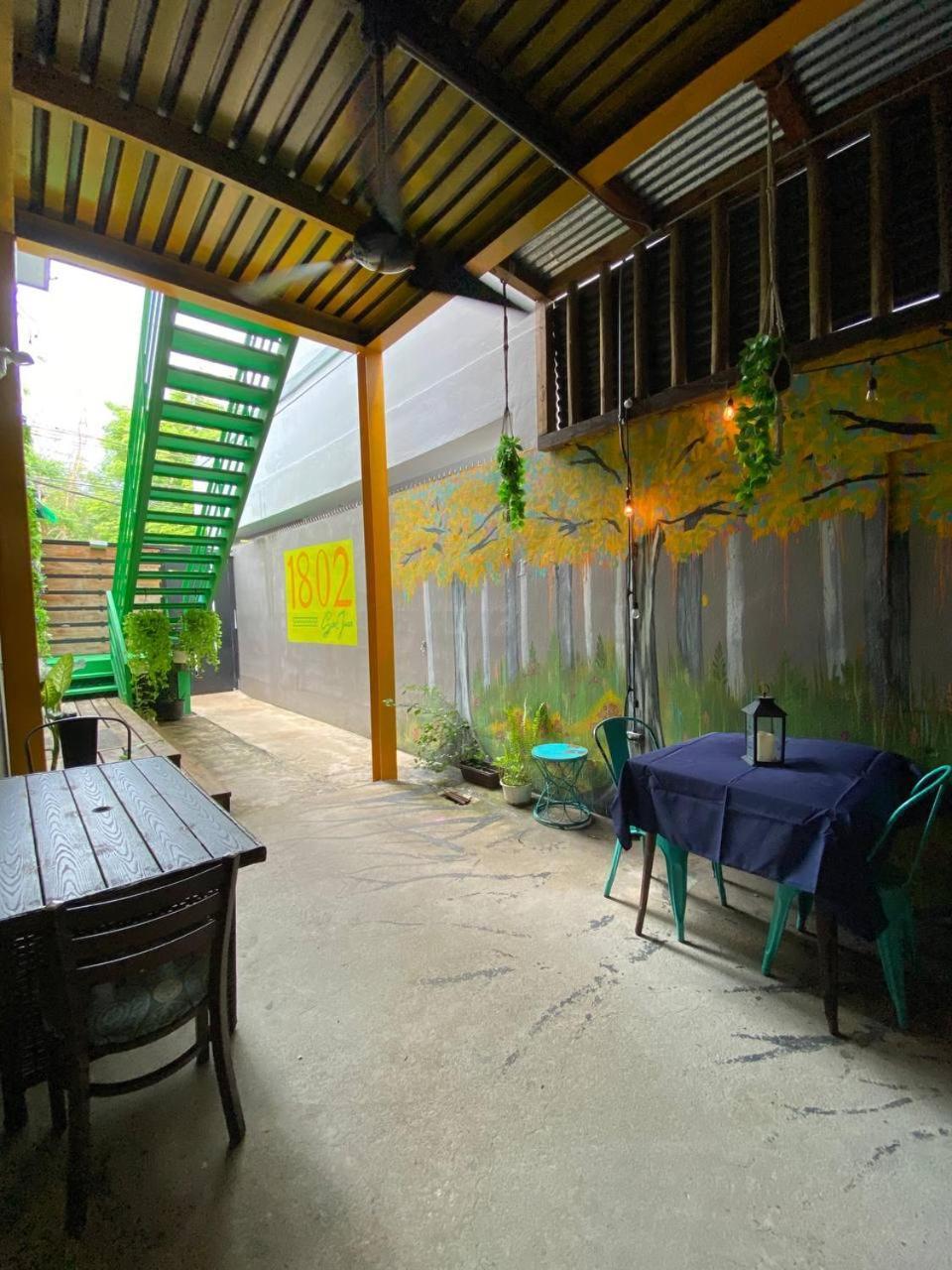 1802 At San Juan Hostel Εξωτερικό φωτογραφία